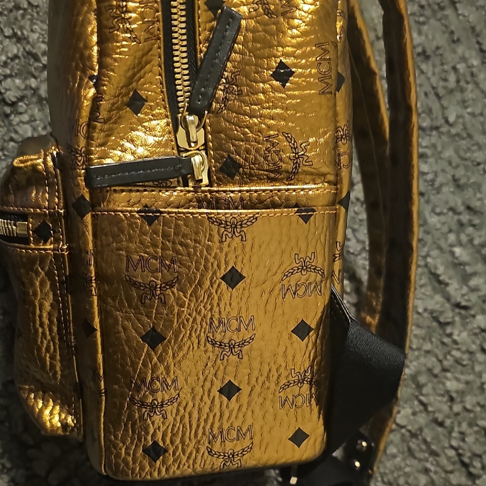Gold Backpack - image 9